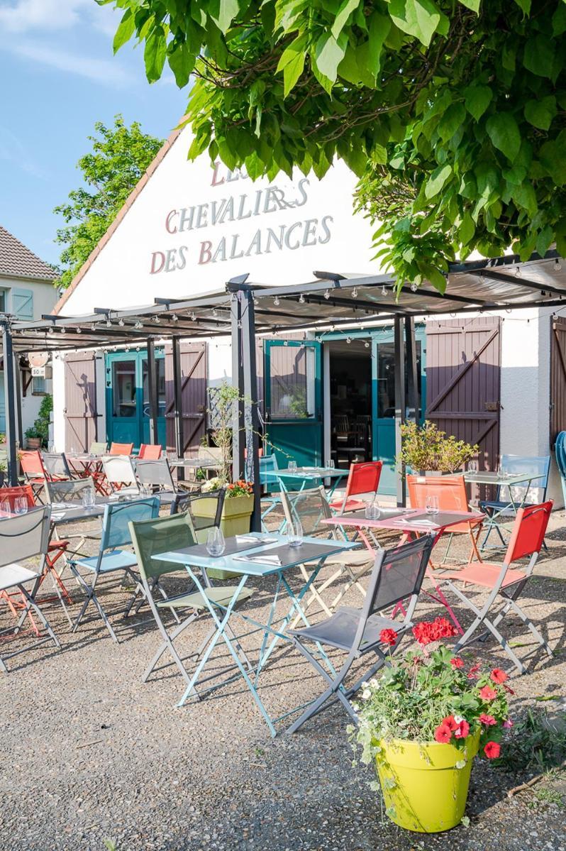 Les Chevaliers Des Balances Hotel Saint-Aubin  Kültér fotó