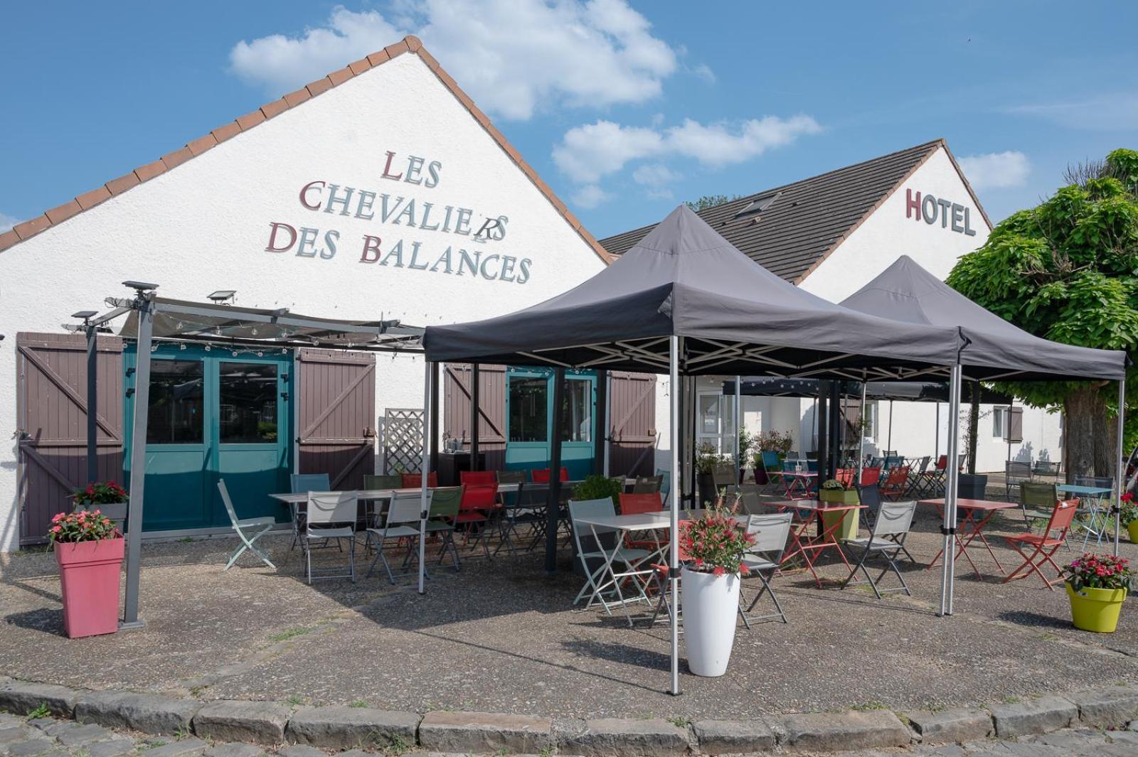 Les Chevaliers Des Balances Hotel Saint-Aubin  Kültér fotó